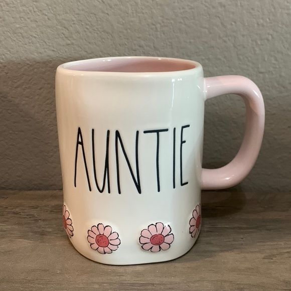 Rae Dunn Other - Rae Dunn Auntie Mug